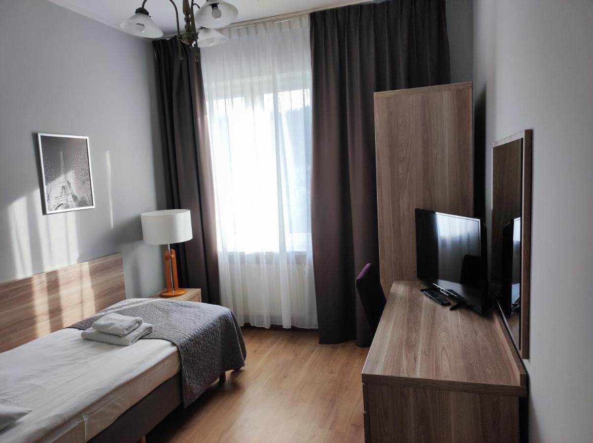 Polonia Bed & Breakfast เมียนซิดดรอแย ภายนอก รูปภาพ