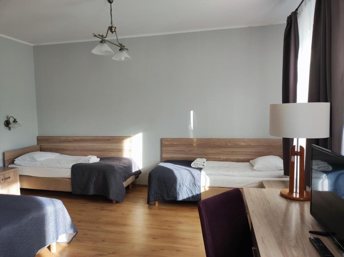 Polonia Bed & Breakfast เมียนซิดดรอแย ภายนอก รูปภาพ