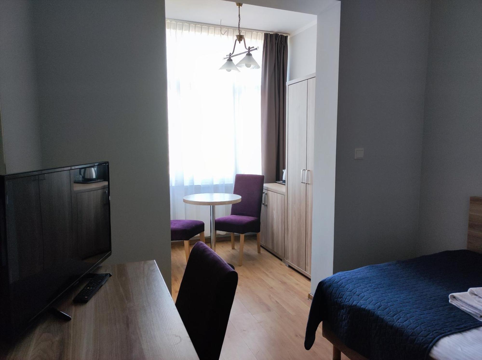 Polonia Bed & Breakfast เมียนซิดดรอแย ภายนอก รูปภาพ